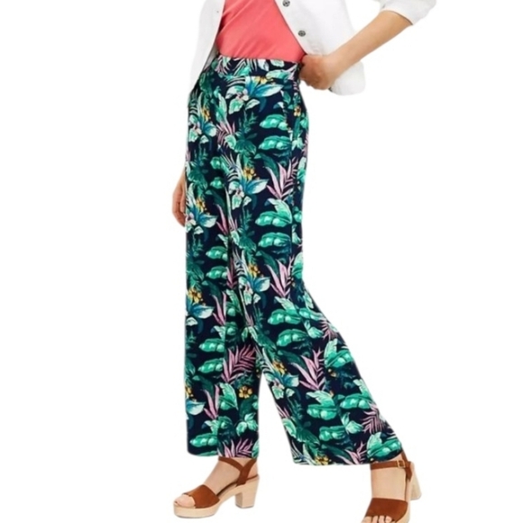LOFT Pants - {LOFT} Fluid Wide Leg Pants in Botanical Print - Size XL